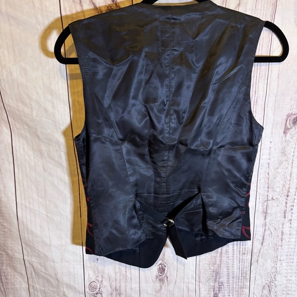 Vintage Sleeveless Black Button Up Vest with Red Floral Embroidery Large - Picture 6 of 6